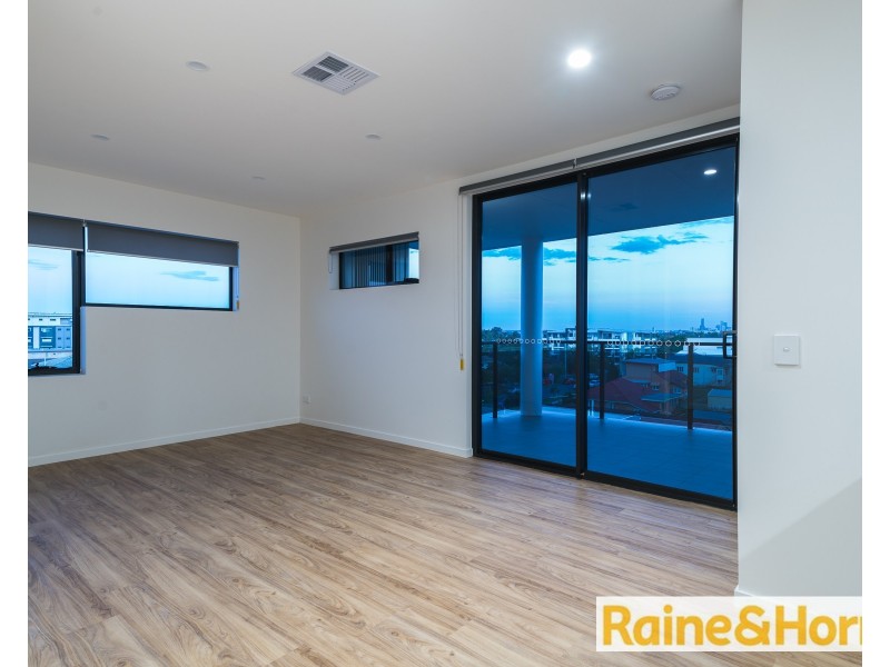 65 HILLTOP AVENUE, Chermside QLD 4032