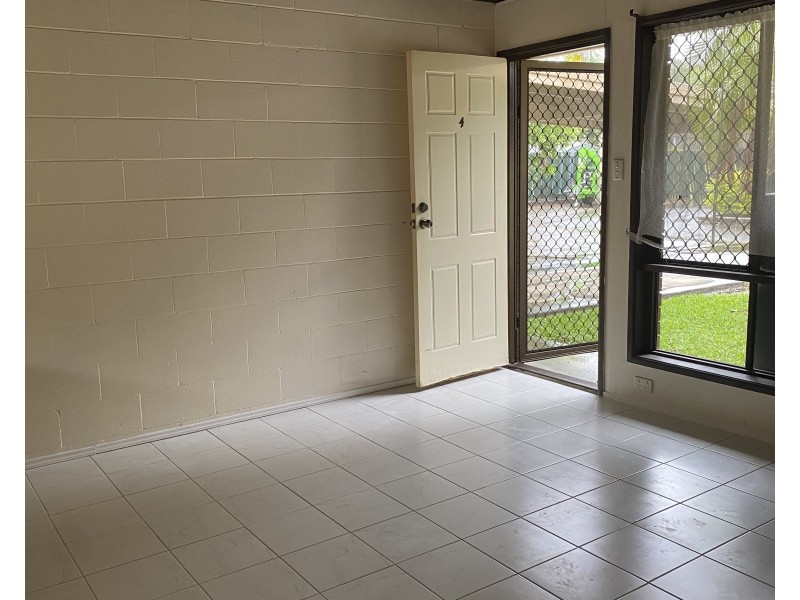 4/14 Heather Street, Logan Central QLD 4114