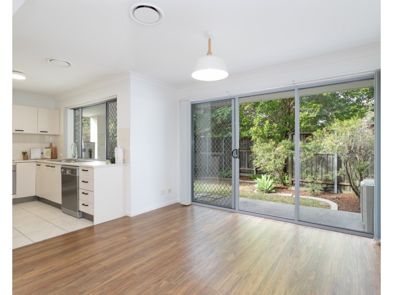 6/110 Lexey Crescent, Wakerley QLD 4154