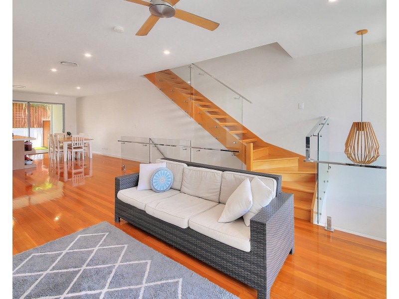 40 Middle Street, Highgate Hill QLD 4101