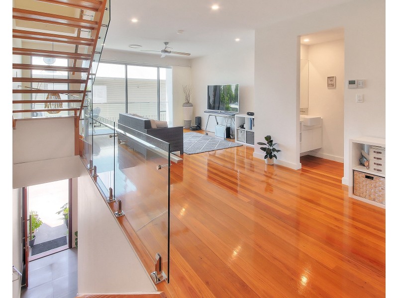 40 Middle Street, Highgate Hill QLD 4101