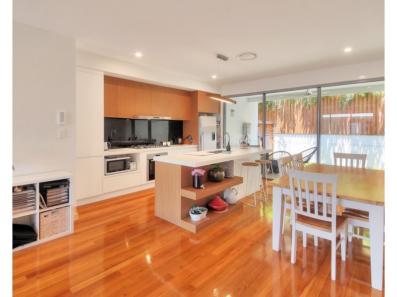 40 Middle Street, Highgate Hill QLD 4101