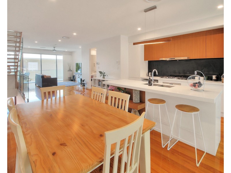 40 Middle Street, Highgate Hill QLD 4101