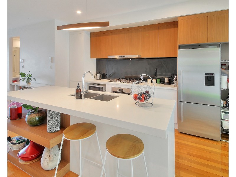 40 Middle Street, Highgate Hill QLD 4101