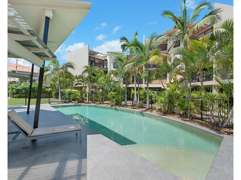 45-55 Harries rd, Coorparoo QLD 4151