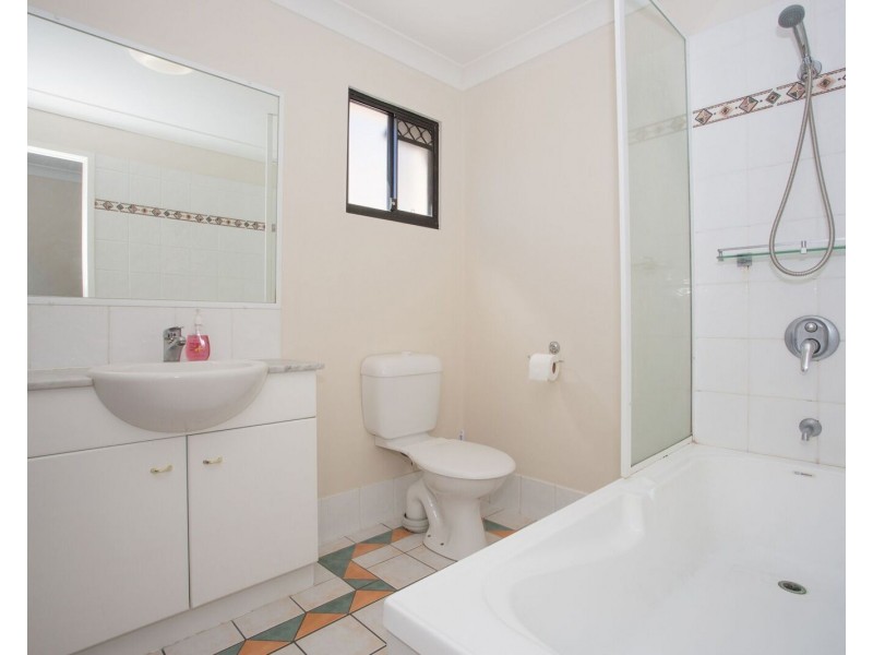 45-55 Harries rd, Coorparoo QLD 4151