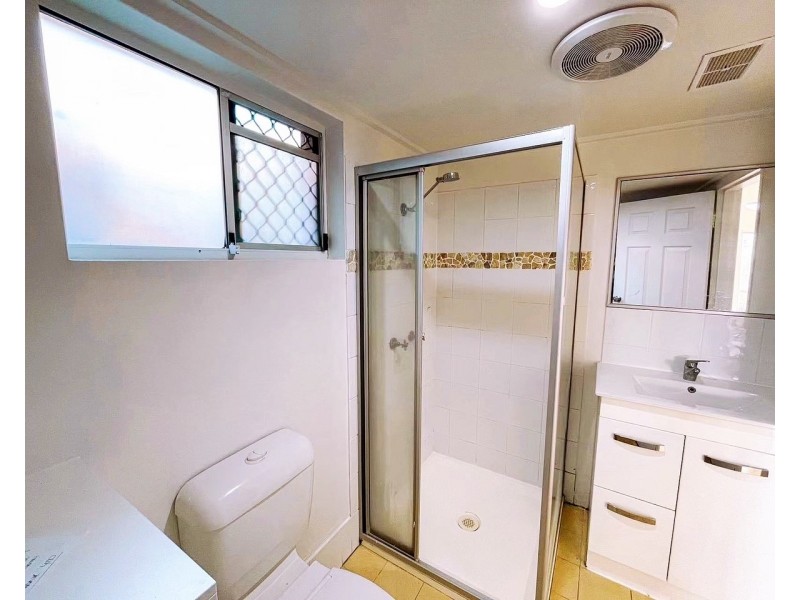 4/203 Scarborough St, Southport QLD 4215