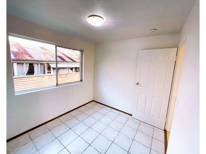 4/203 Scarborough St, Southport QLD 4215