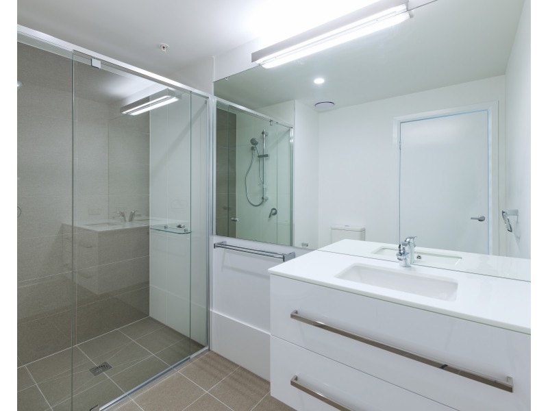 11703/300 Old Cleveland Road, Coorparoo QLD 4151