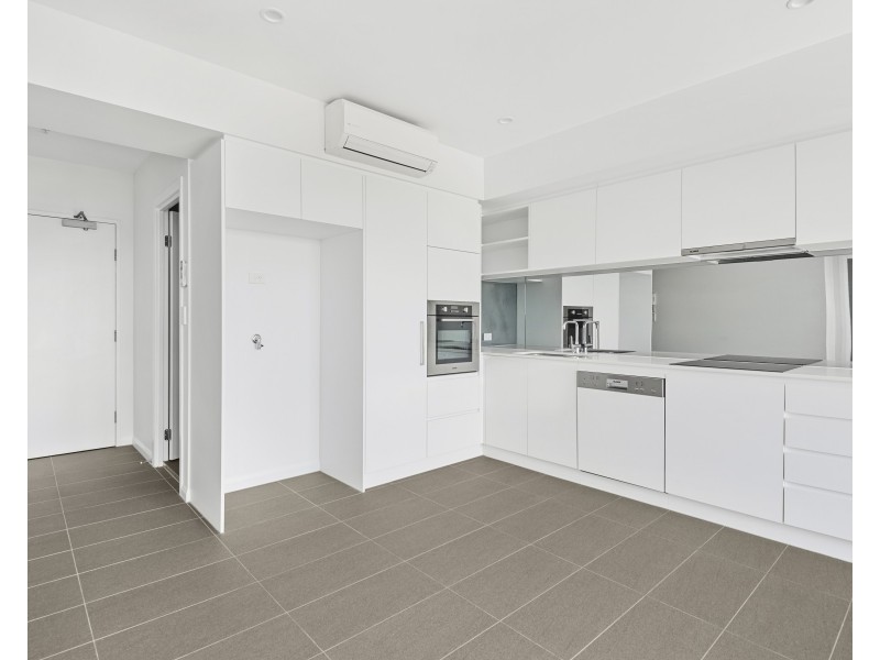 U11703/300 Old Cleveland Rd, Coorparoo QLD 4151