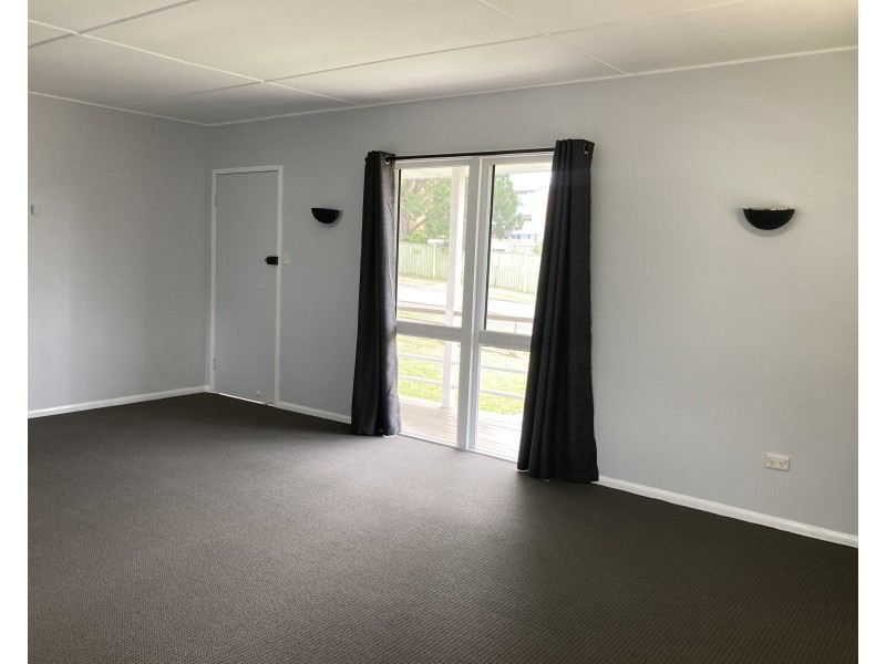 18 Hunter Street, Woodridge QLD 4114