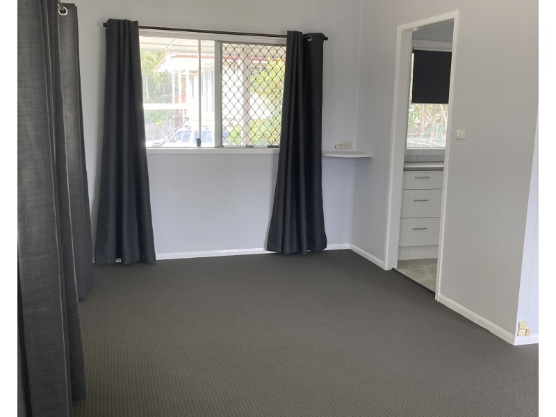 18 Hunter Street, Woodridge QLD 4114