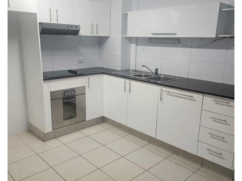 404/2 Barney Street, Southport QLD 4215