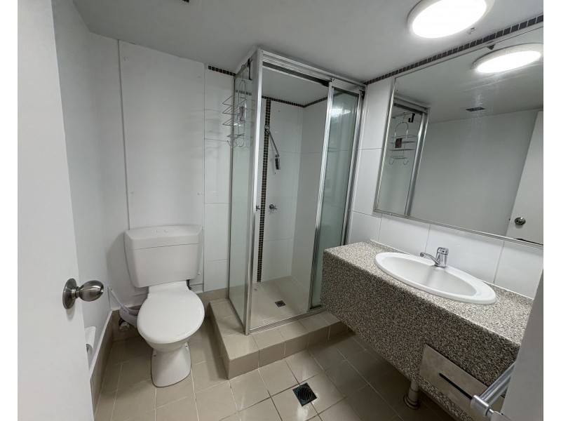 404/2 Barney Street, Southport QLD 4215