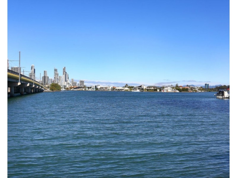 404/2 Barney Street, Southport QLD 4215