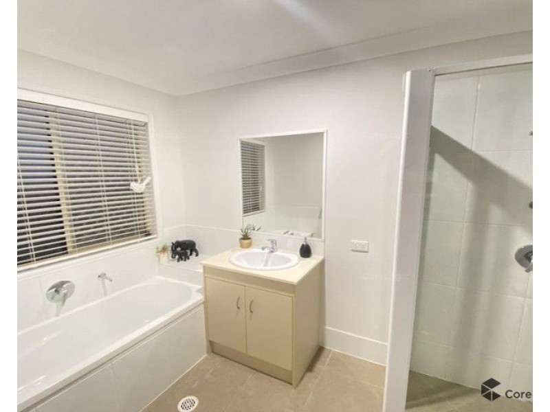 4 Natasha Street, Ormeau QLD 4208