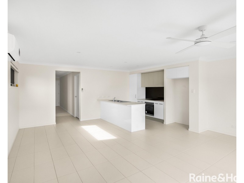 23/188 Gainsborough Drive, Pimpama QLD 4209