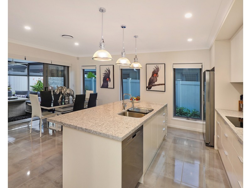 83/96 Village Way, Little Mountain QLD 4551
