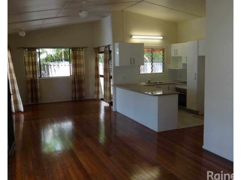 38 Albatross Ave., Mermaid Beach QLD 4218