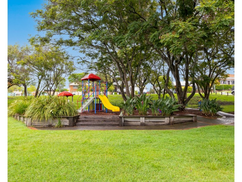 73 Perth Street, Camp Hill QLD 4152