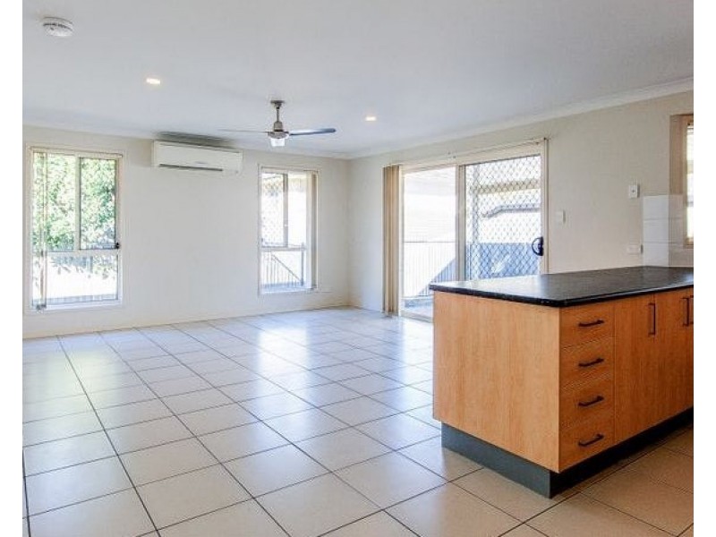 10 Shelley Avenue, Mount Warren Park QLD 4207