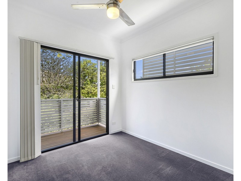 2/24 Windsor Street, Hamilton QLD 4007