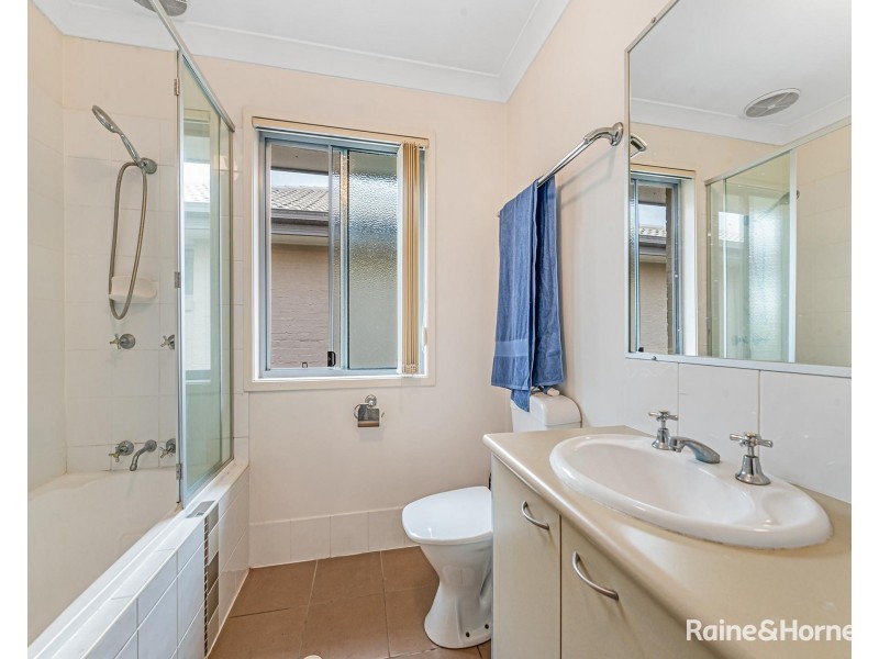 25 / 6 – 32 University Drive, Meadowbrook QLD 4131