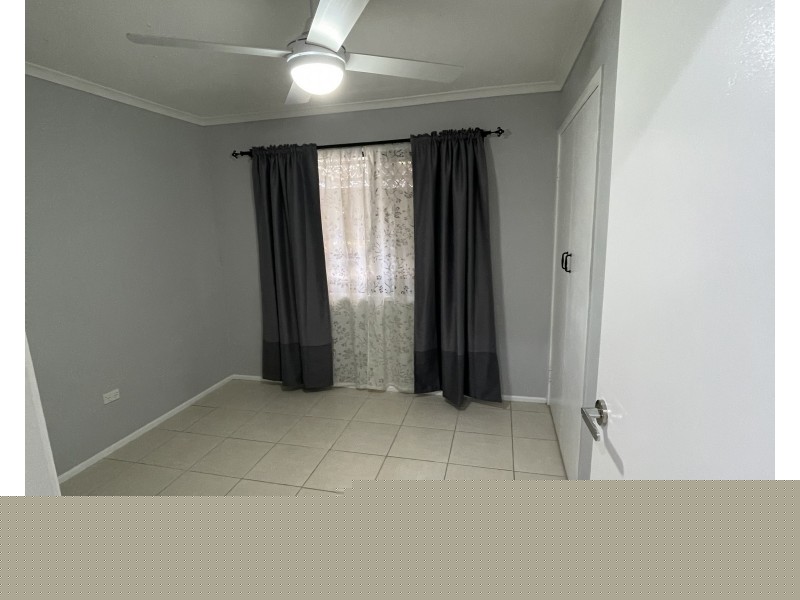 5 Kingfield Court, Regents Park QLD 4118