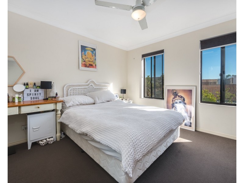 17/4 Mawarra St, Palm Beach QLD 4221