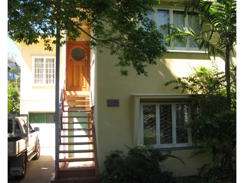 2/80 Mein St, Scarborough QLD 4020