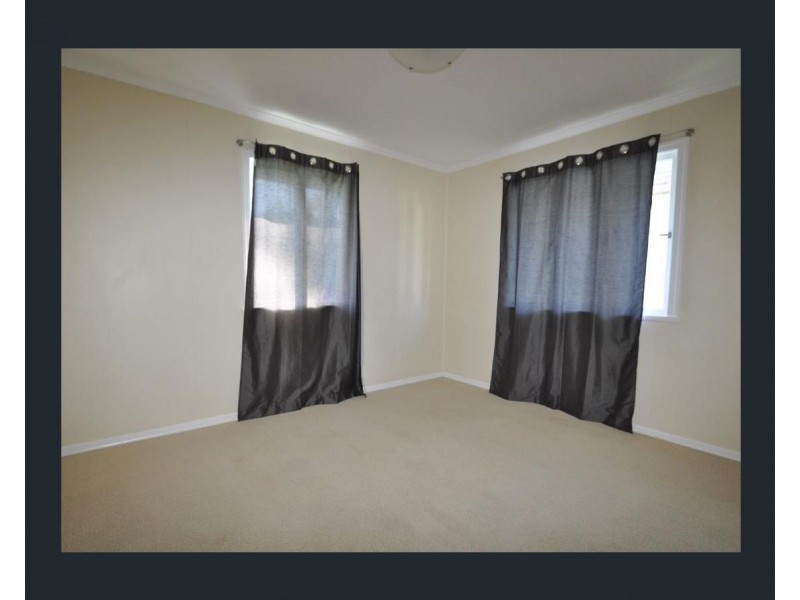 20 Lithgow Street, Wynnum QLD 4178
