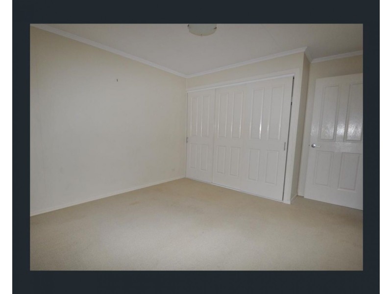 20 Lithgow Street, Wynnum QLD 4178