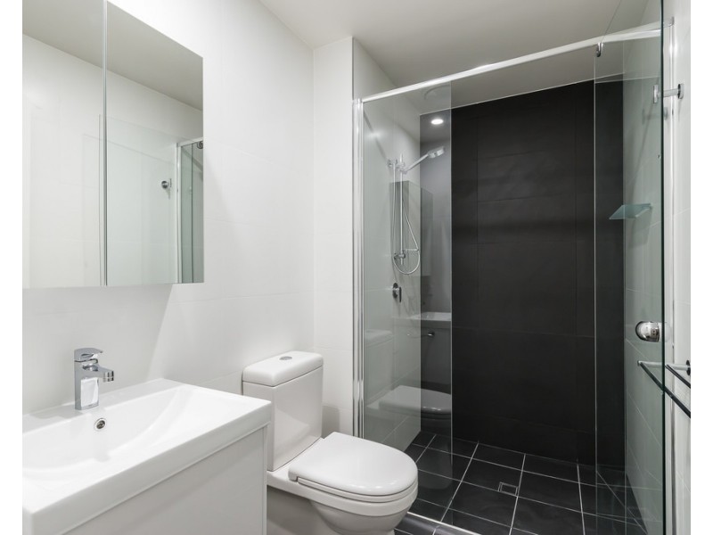 65 HILLTOP AVENUE, Chermside QLD 4032