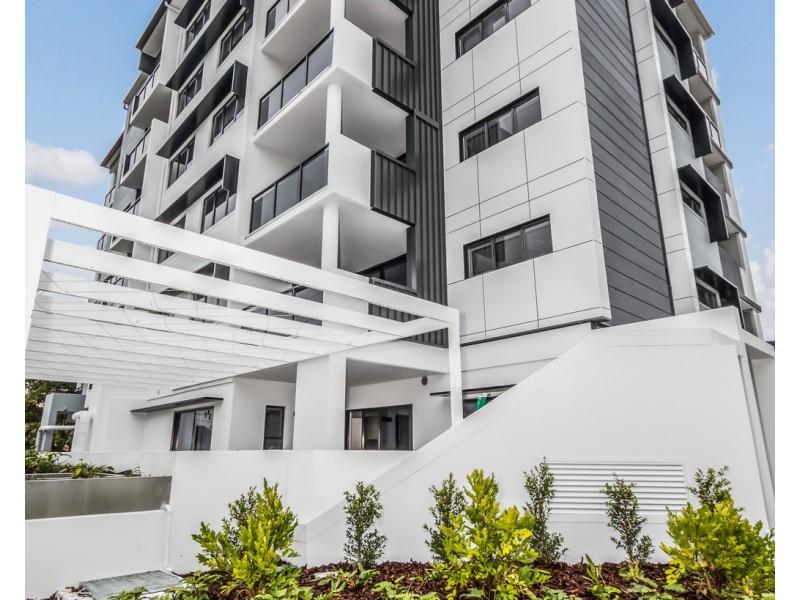 65 HILLTOP AVENUE, Chermside QLD 4032