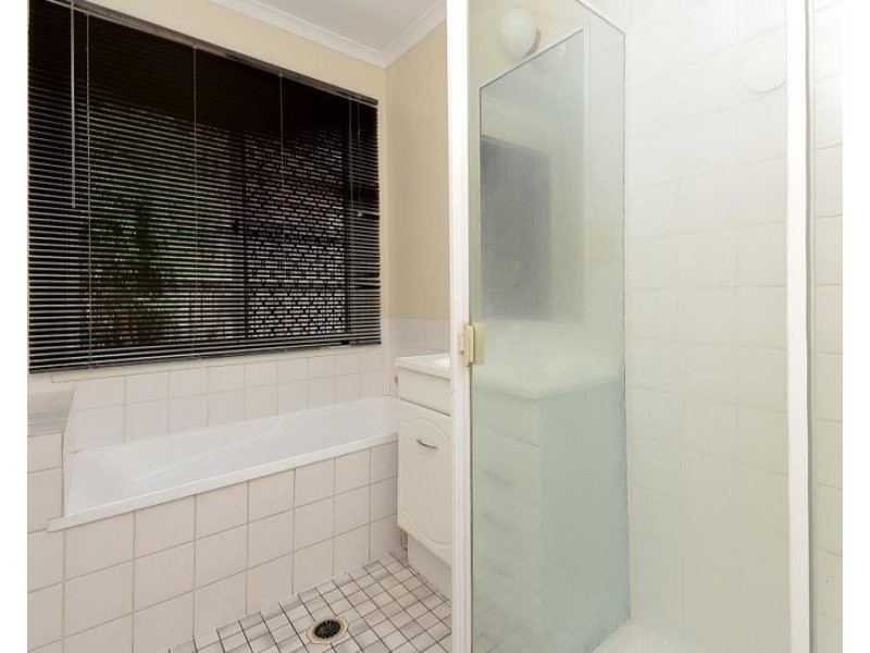 13 Ryan Street, Loganlea QLD 4131