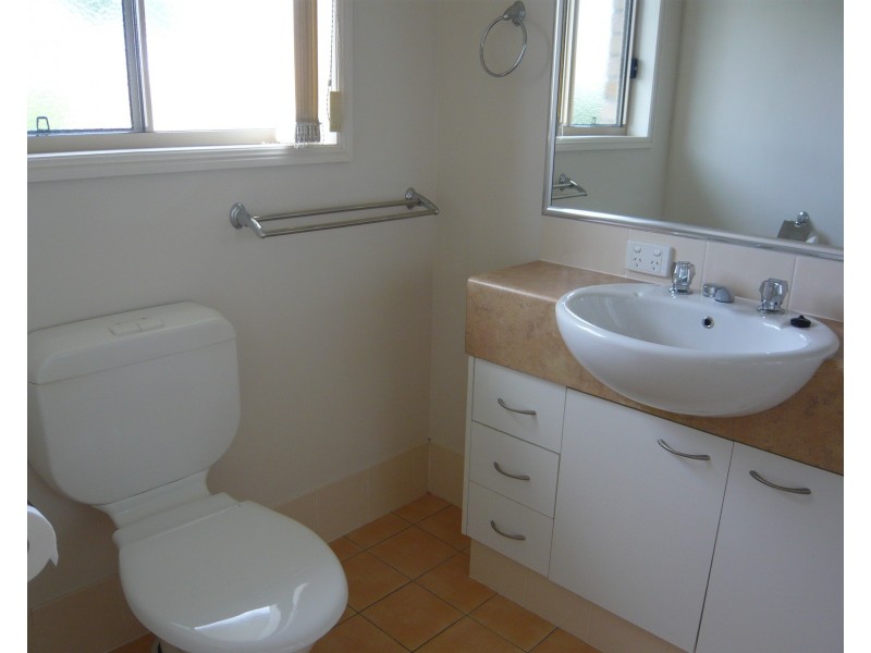 6/2 Bos Drive, Coomera QLD 4209