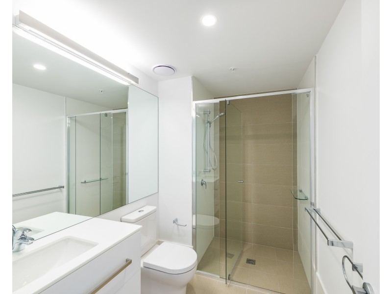 21008/300 Old Cleveland Road, Coorparoo QLD 4151