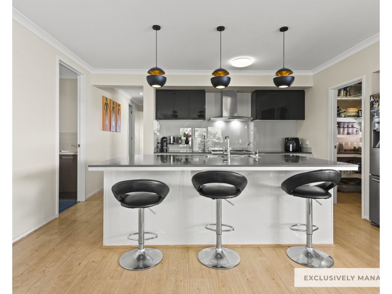 71 Mapleton Drive, North Lakes QLD 4509