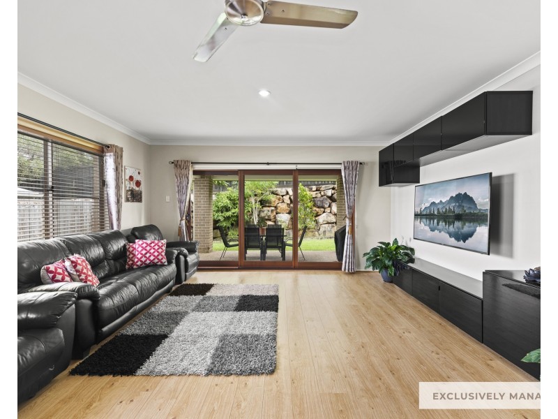 71 Mapleton Drive, North Lakes QLD 4509