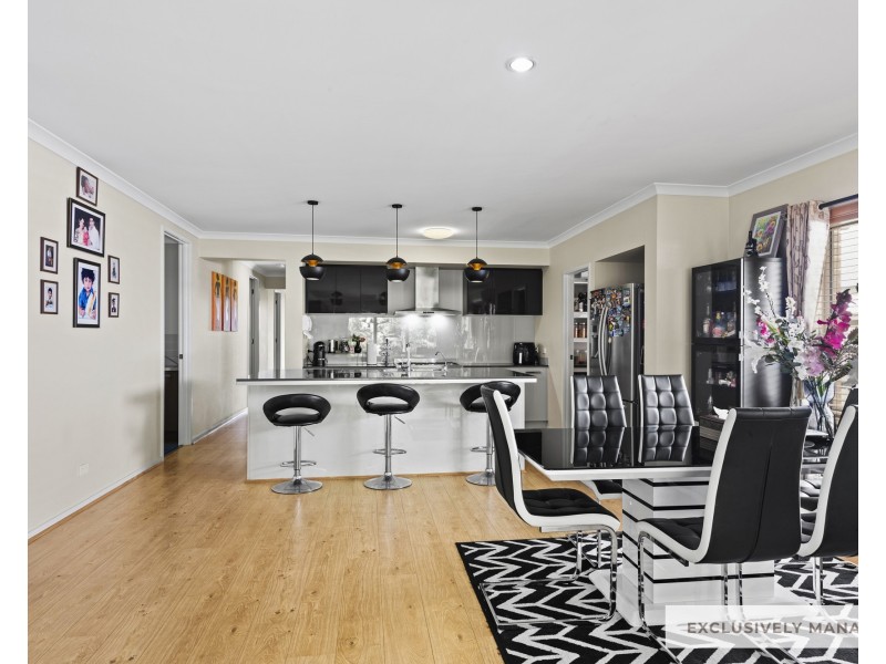 71 Mapleton Drive, North Lakes QLD 4509