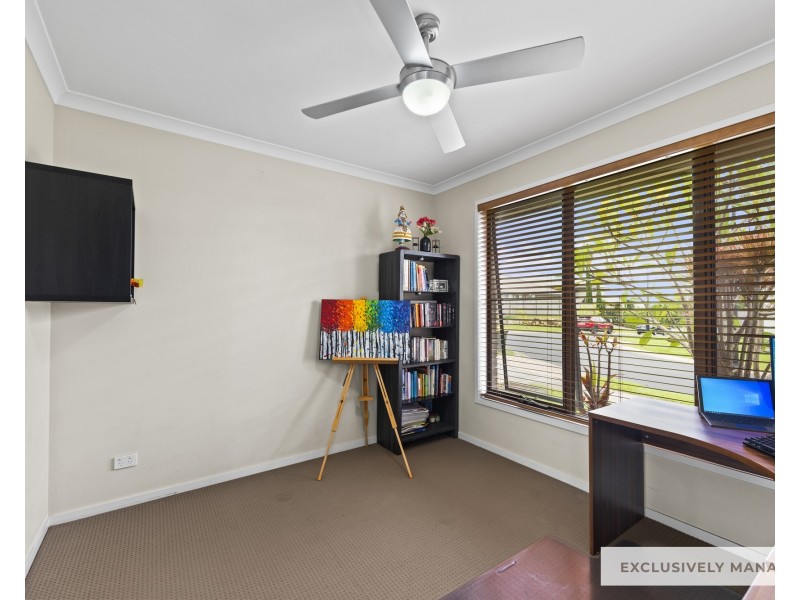 71 Mapleton Drive, North Lakes QLD 4509
