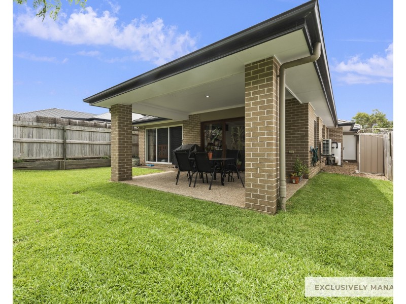 71 Mapleton Drive, North Lakes QLD 4509