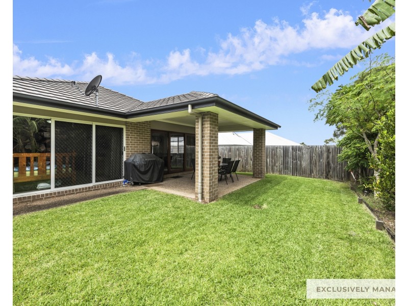 71 Mapleton Drive, North Lakes QLD 4509