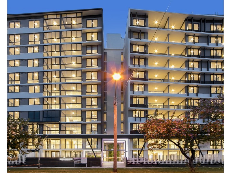 2054/123 Cavendish Road, Coorparoo QLD 4151