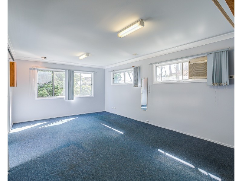 53 Regent Street, Wynnum West QLD 4178