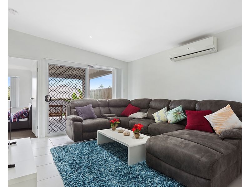 19 Ravensbourne Circuit, Waterford QLD 4133
