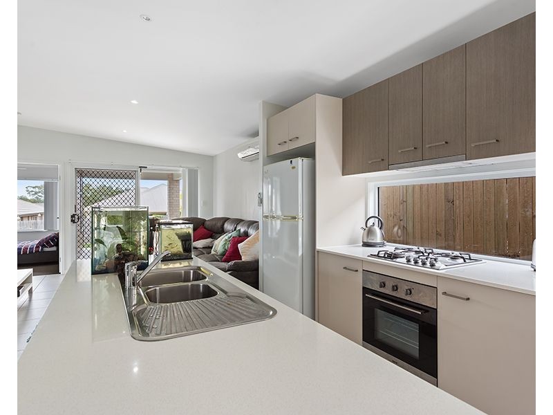 19 Ravensbourne Circuit, Waterford QLD 4133