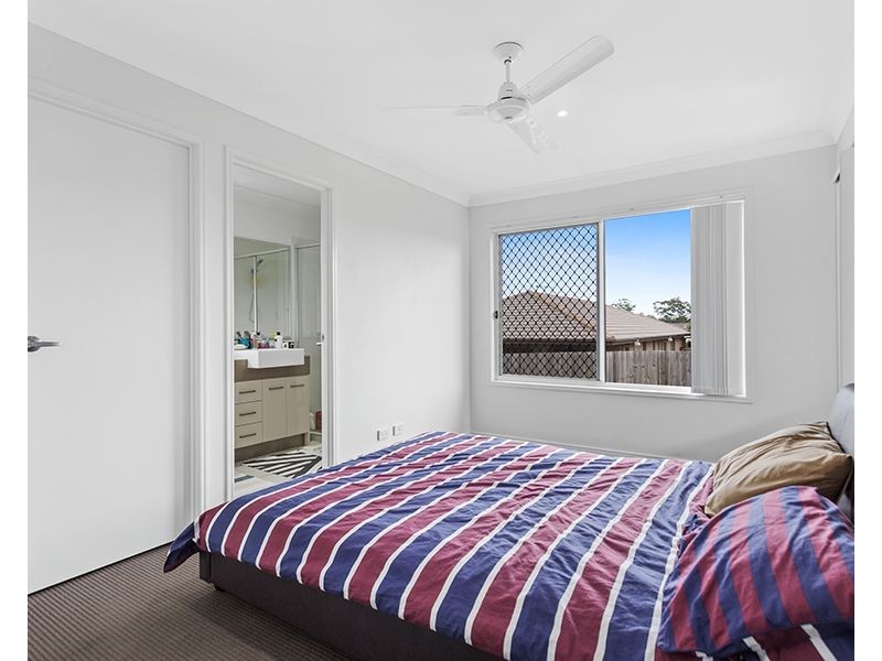 19 Ravensbourne Circuit, Waterford QLD 4133