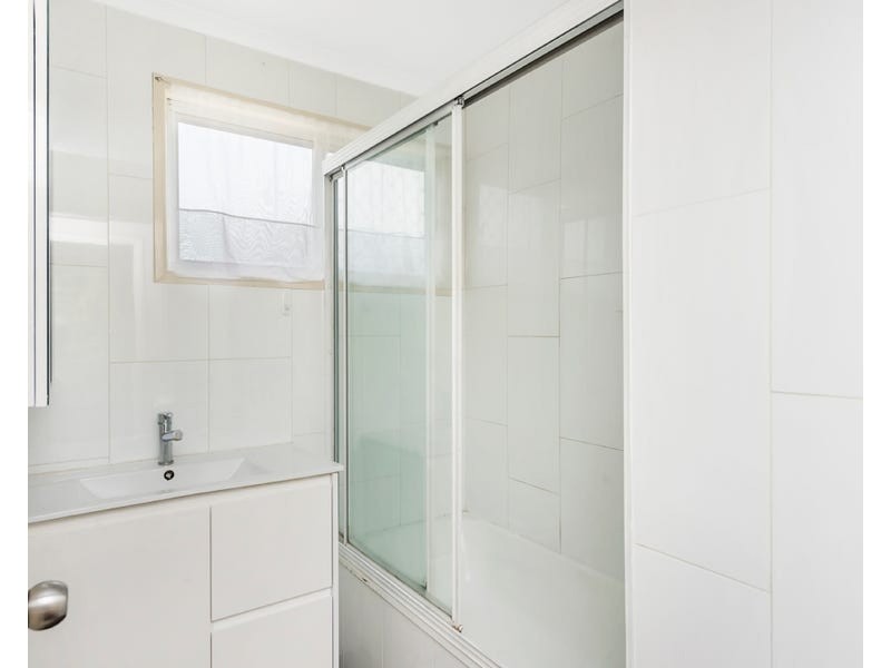 18 Alderbaran Drive, Kingston QLD 4114