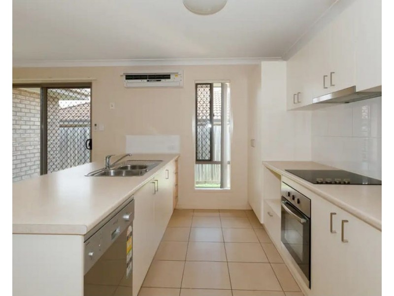 7 Chanel Court, Wulkuraka QLD 4305